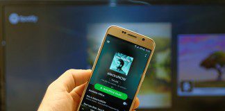 Estudante cria lista de músicas que ajuda a acordar com mais facilidade