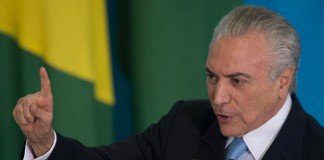 Planalto instala misturador de voz no gabinete de Temer