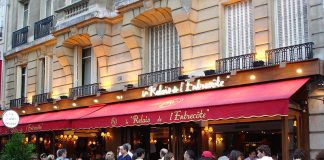 Fuja da fila: Google avisa tempo de espera de restaurantes