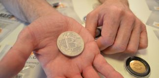 As pessoas estão hipotecando suas casas para comprar Bitcoin