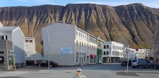 Islândia cria faixa de pedestre criativa para diminuir velocidade do trânsito faixa