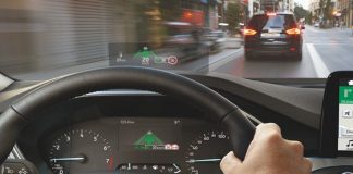 Ford cria painel futurista inspirado em caças a jato