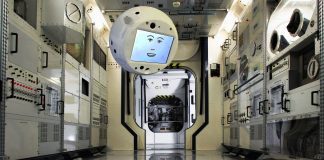 CIMON, o simpático assistente pessoal da ISS, está de volta à Terra
