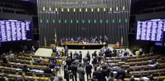 Ferramenta criada por estudante ajuda a monitorar gastos de deputados