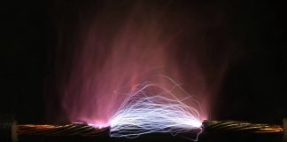 Cientistas identificaram um metal que conduz eletricidade, mas não calor