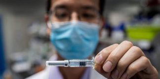 Coronavírus: Fiocruz e AstraZeneca assinam acordo para transferência de tecnologia e produção de vacina