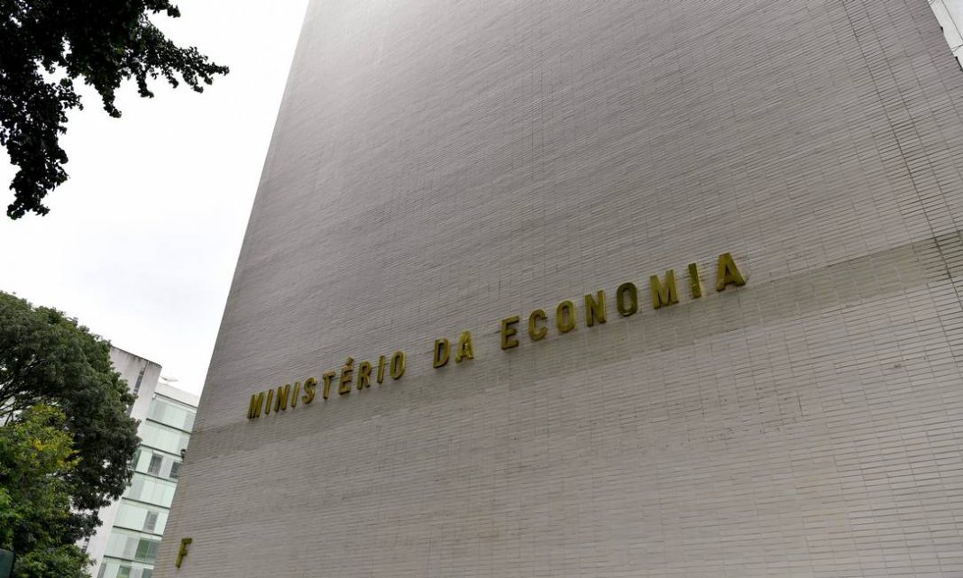 87766631_Fachada-do-Ministerio-da-Economia-MECom-a-troca-de-governo-o-nome-dos-novos-Ministerios-d