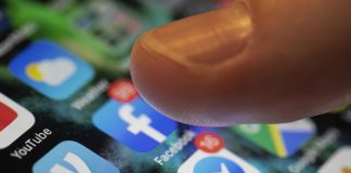 Facebook vai facilitar organização da página inicial em ordem cronológica