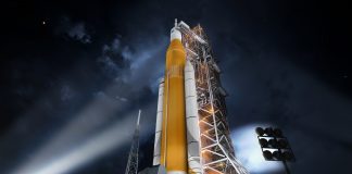 NASA completa teste de motores de foguetes que podem, eventualmente, enviar humanos para a lua