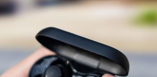 Novo fone Anker no Brasil promete até 100 horas de bateria.