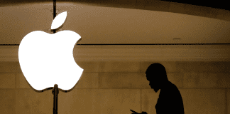 Apple vai vender peças para os próprios clientes consertarem seus iPhones e Macs