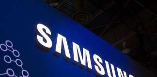 Samsung alfineta Apple e distribui gratuitamente panos de polimento para seus usuários