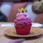 cupcake Princess Peach dentro do Toadstool