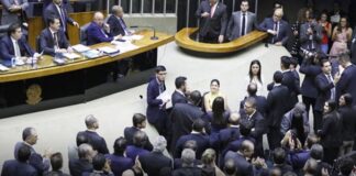 Suspensão do X no Brasil gera reações no Congresso