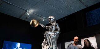 Inteligência artificial nas escolas: a necessidade de um currículo atualizado