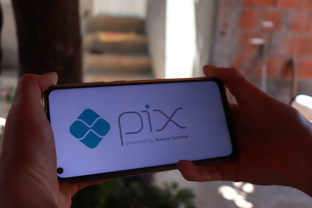 Pix-por-biometria-transforma-pagamentos-e-promete-mais-rapidez-nas-compras-scaled