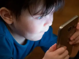 Vídeos curtos e os riscos para o desenvolvimento cognitivo de crianças