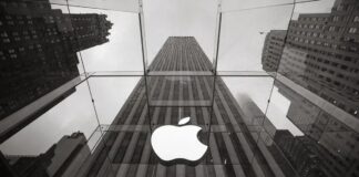 Apple é penalizada por venda de iPhones sem carregador e caso gera nova discussão jurídica
