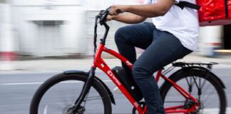 Mobilidade elétrica ganha força em Brasília com chegada de novas bikes para entregadores do iFood