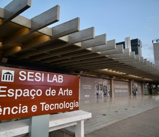 Corpo, tecnologia e futuro: Cena Digital