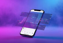 Novo algoritmo do TikTok americano é acusado de filtrar temas sensíveis Feed de rede social em smartphone representando a polêmica do algoritmo do TikTok americano