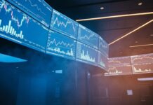 Qualcomm negocia compra da Tenstorrent por ate 10 bilhoes de dolares para disputar chips de IA