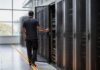Hacker Usa Inteligência Artificial para Atacar Mais de Cem Empresas Hacker Usa Inteligência Artificial para Atacar Mais de Cem Empresas